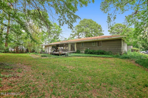 $2,000 | 1315 Kimwood Drive, Jackson, MS 39211