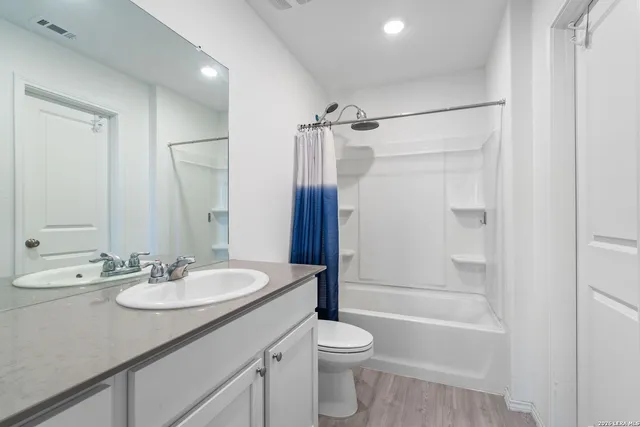 $1,800 | 7235 Eclipse Place, San Antonio, TX 78252