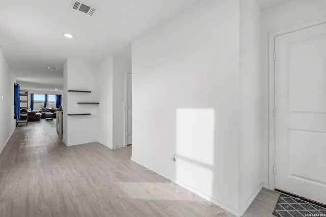 $1,800 | 7235 Eclipse Place, San Antonio, TX 78252