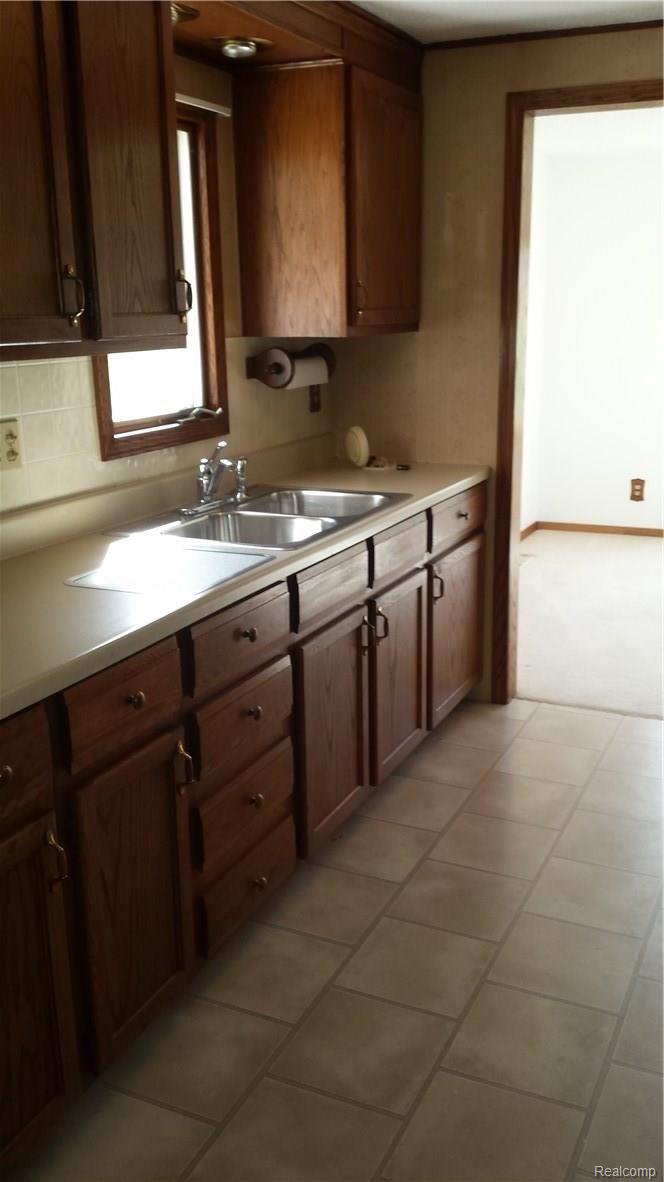 4700 Bricker Road Avoca, MI 48006 - Photo 4 of 16 20151002_114033.jpg