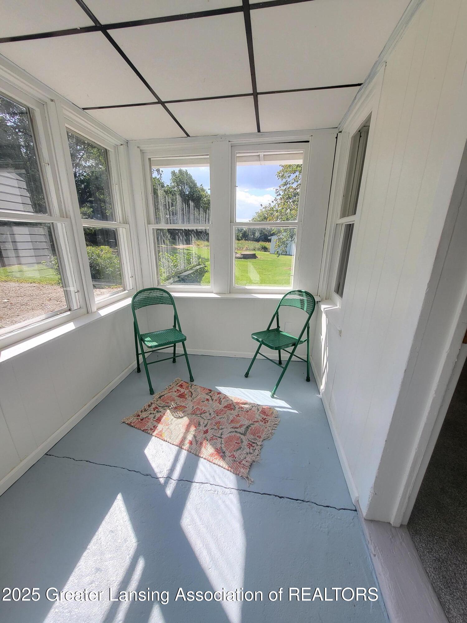 1692 South Smith Road Eaton Rapids, MI 48827 - Photo 12 of 33 1000032087