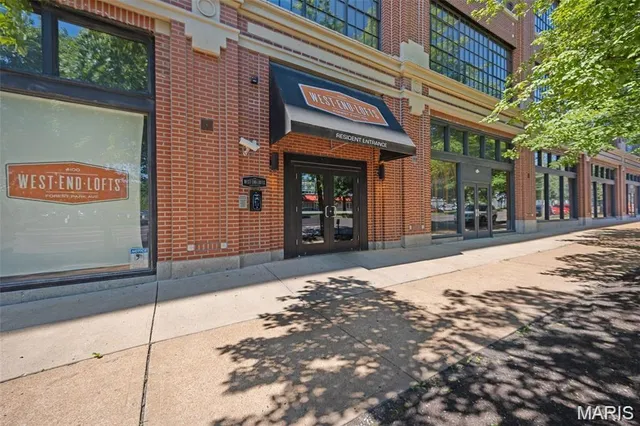 $329,900 | 4100 Forest Park Avenue, Unit 306, St. Louis, MO 63108