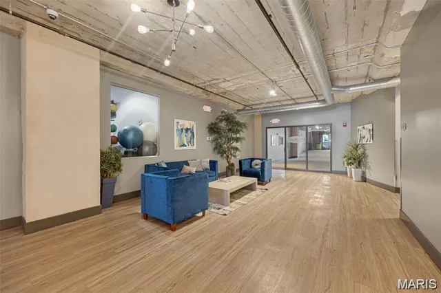 $329,900 | 4100 Forest Park Avenue, Unit 306, St. Louis, MO 63108