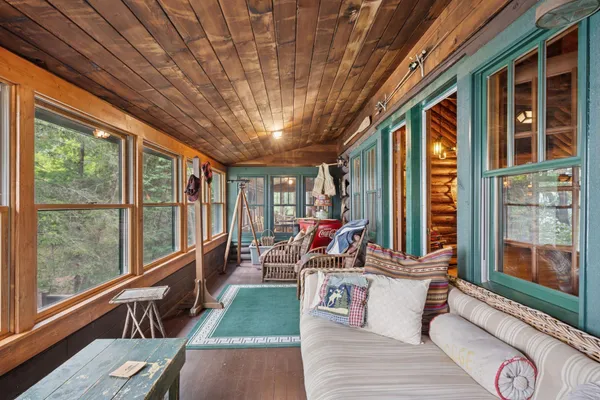 $1,495,000 | 10472-71 West Murphy Boulevard, Hayward, WI 54843