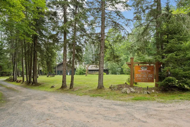 $1,695,000 | 10472-71 West Murphy Boulevard, Hayward, WI 54843