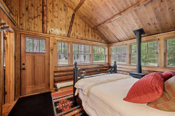 $1,495,000 | 10472-71 West Murphy Boulevard, Hayward, WI 54843