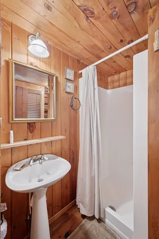 $1,695,000 | 10472-71 West Murphy Boulevard, Hayward, WI 54843