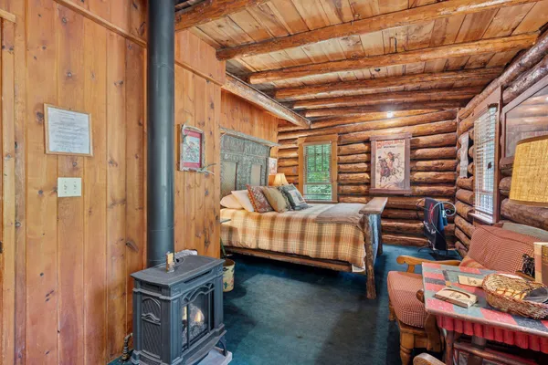 $1,695,000 | 10472-71 West Murphy Boulevard, Hayward, WI 54843