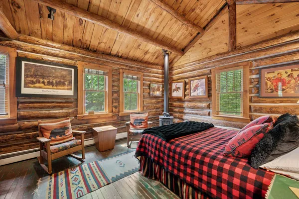 $1,495,000 | 10472-71 West Murphy Boulevard, Hayward, WI 54843