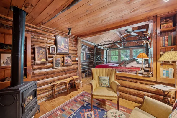 $1,695,000 | 10472-71 West Murphy Boulevard, Hayward, WI 54843