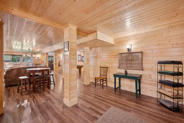 $1,495,000 | 10472-71 West Murphy Boulevard, Hayward, WI 54843