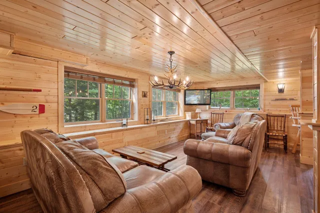 $1,695,000 | 10472-71 West Murphy Boulevard, Hayward, WI 54843