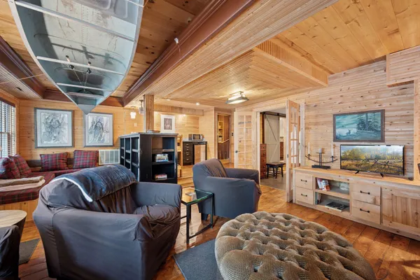 $1,495,000 | 10472-71 West Murphy Boulevard, Hayward, WI 54843