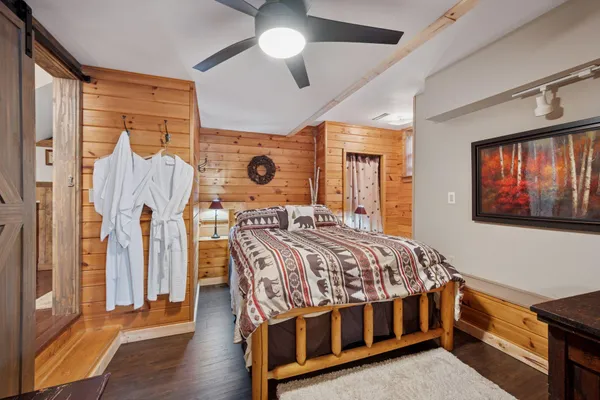 $1,495,000 | 10472-71 West Murphy Boulevard, Hayward, WI 54843