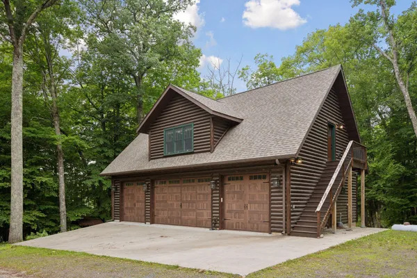 $1,495,000 | 10472-71 West Murphy Boulevard, Hayward, WI 54843