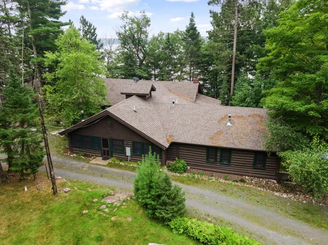 $1,695,000 | 10472-71 West Murphy Boulevard, Hayward, WI 54843