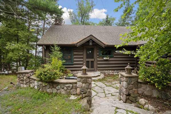 $1,495,000 | 10472-71 West Murphy Boulevard, Hayward, WI 54843