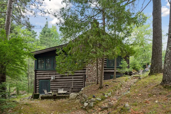 $1,695,000 | 10472-71 West Murphy Boulevard, Hayward, WI 54843