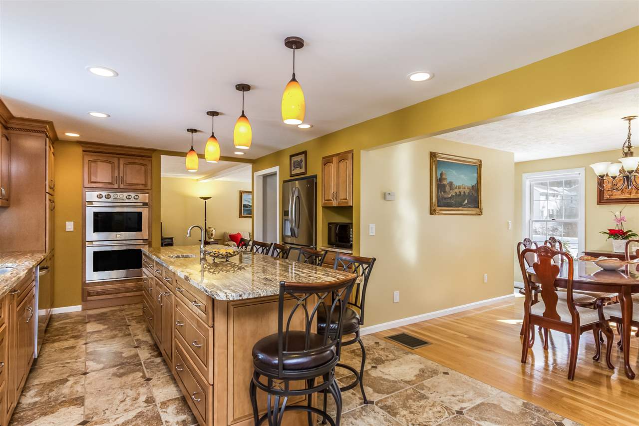 159 Chad Road Manchester, NH 03104 - Photo 5 of 40