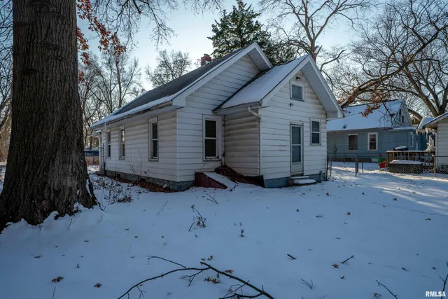 $45,000 | 2607 West Humboldt Street, Peoria, IL 61605