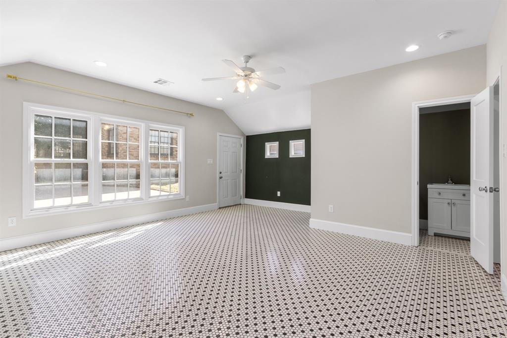 2815 Cumberland Avenue Waco, TX 76708 - Photo 32 of 40 a view of an empty room with a window