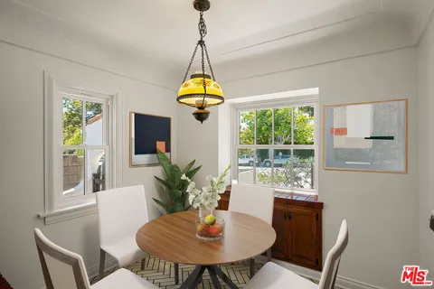 $3,800,000 | 417 11th Street, Santa Monica, CA 90402