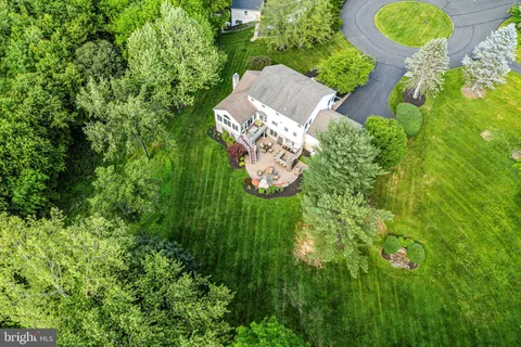 $1,200,000 | 30 Farm House Lane, Furlong, PA 18925