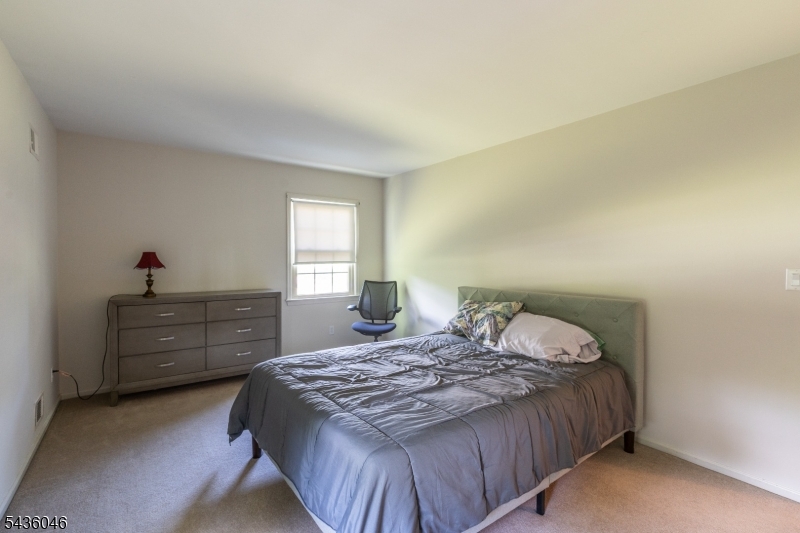 280 Farmer Road Bridgewater, NJ 08807 - Photo 15 of 27