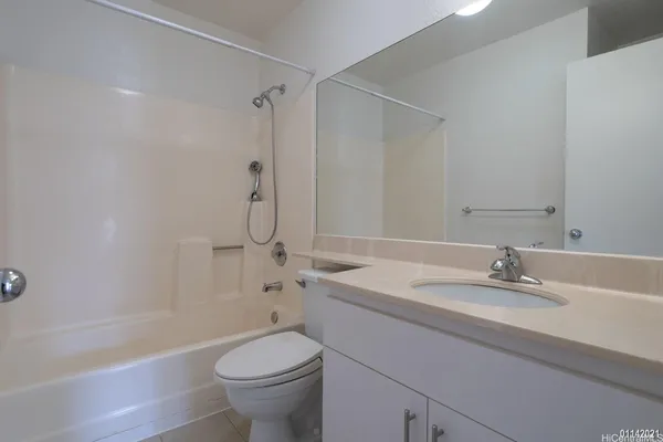 $2,850 | 239 Mananai Place, Unit E, Honolulu, HI 96818