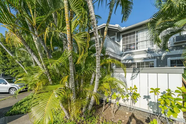 $2,850 | 239 Mananai Place, Unit E, Honolulu, HI 96818