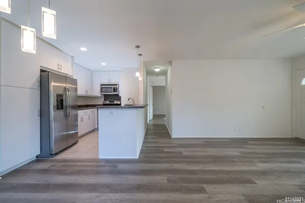 $2,850 | 239 Mananai Place, Unit E, Honolulu, HI 96818