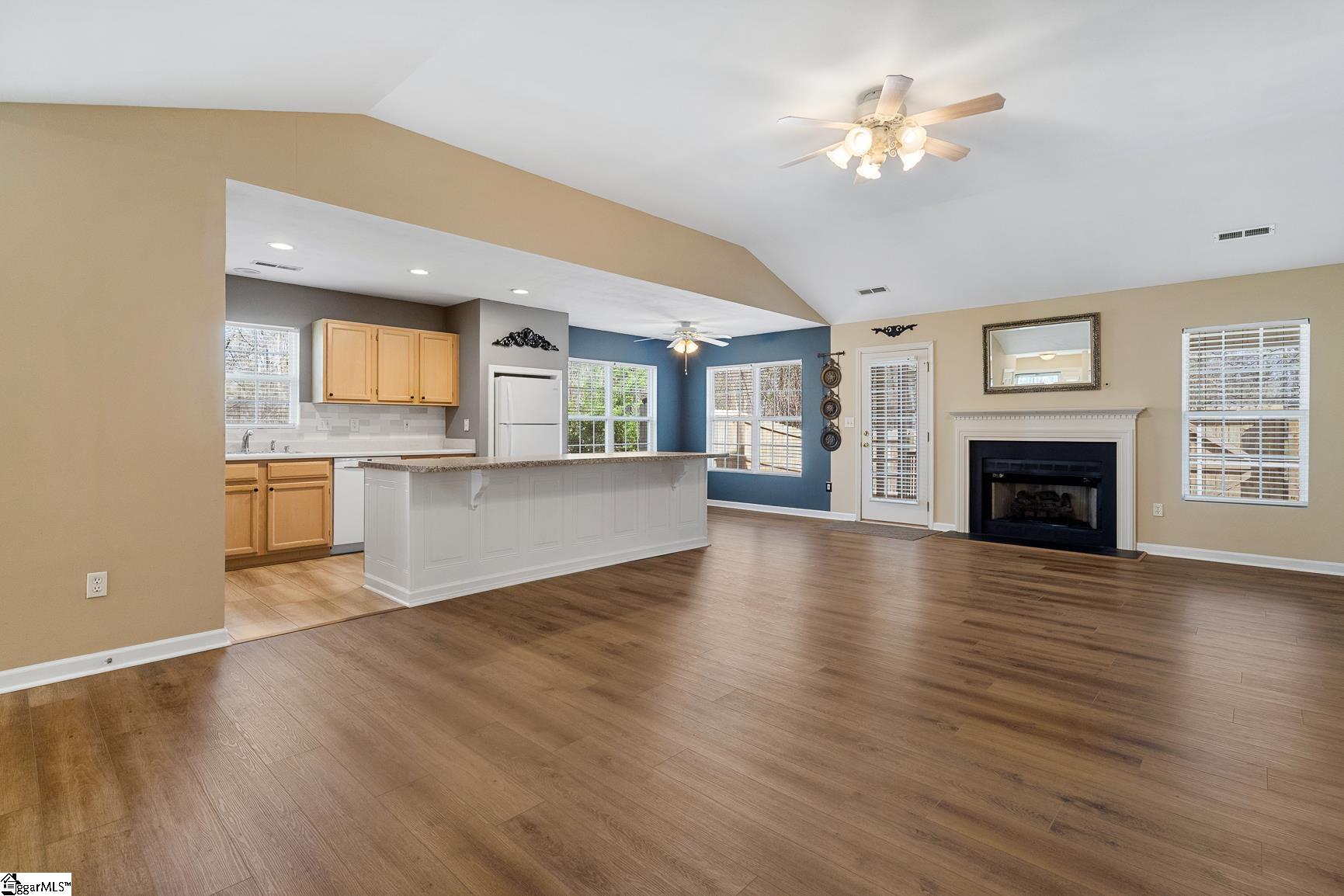 146 Brookhill Place Mauldin, SC 29662 - Photo 4 of 26