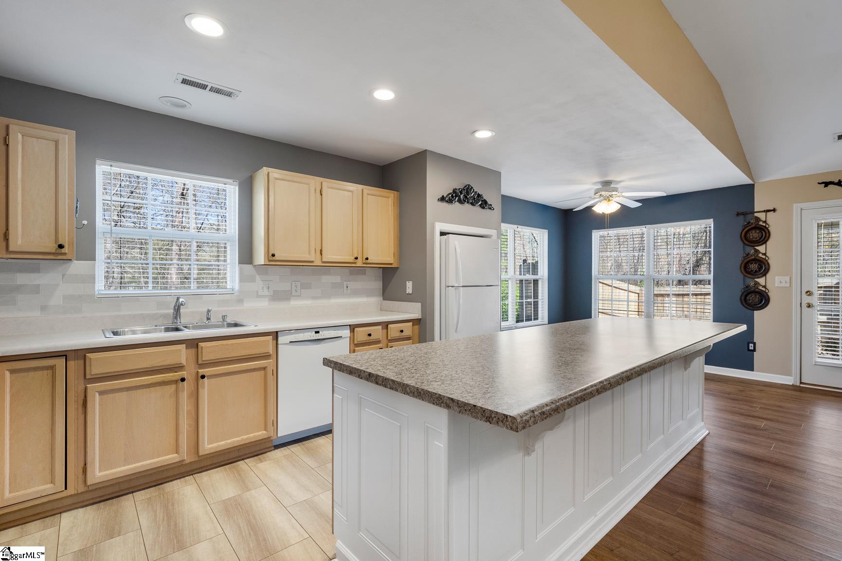 146 Brookhill Place Mauldin, SC 29662 - Photo 8 of 26