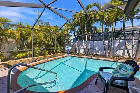 $699,000 | 4339 50th Avenue South, St. Petersburg, FL 33711