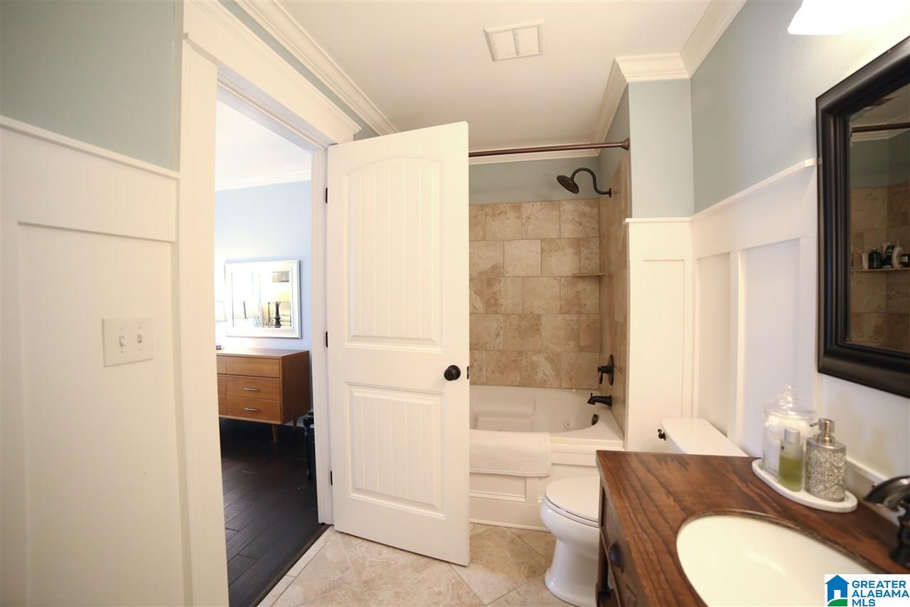 5621 Hampton Road Birmingham, AL 35210 - Photo 33 of 48