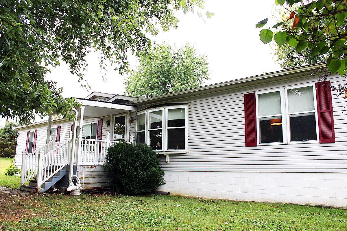5825 Royalton Road Southwest Lancaster, OH 43130 - Photo 2 of 22