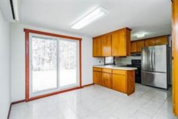 19 Glendale Road Amherst, MA 01002 - Photo 11 of 33 Gallery Image 11