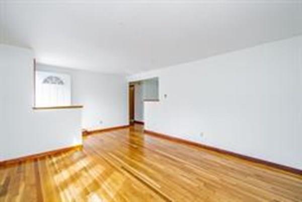 19 Glendale Road Amherst, MA 01002 - Photo 6 of 33 Gallery Image 6