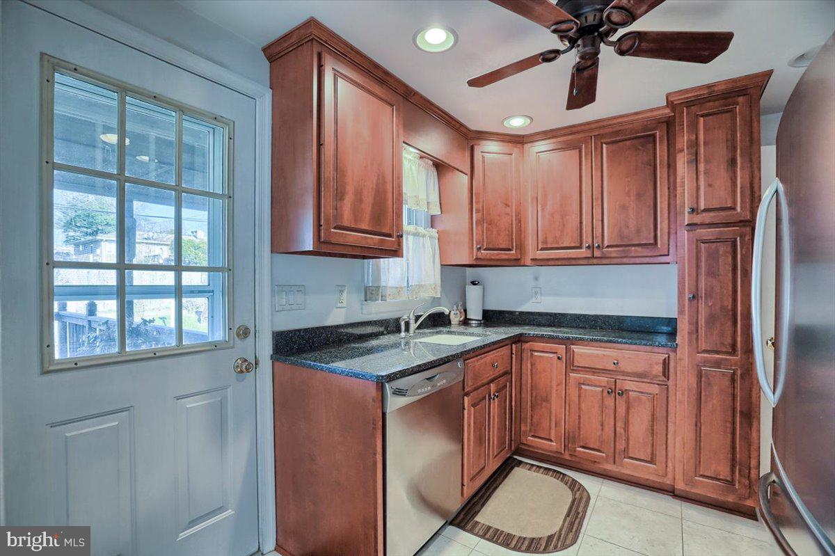 3708 Rutherford Street Harrisburg, PA 17111 - Photo 12 of 26 Gallery Image 12