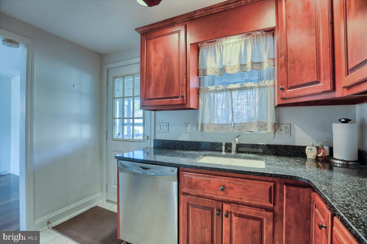 3708 Rutherford Street Harrisburg, PA 17111 - Photo 13 of 26 Gallery Image 13