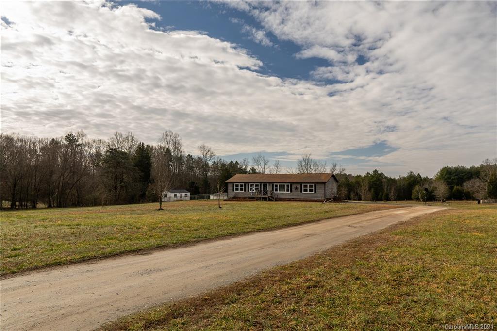 1204 Long Branch Road Grover, NC 28073 - Photo 14 of 19