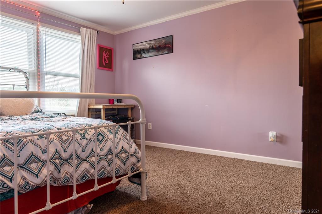 1204 Long Branch Road Grover, NC 28073 - Photo 9 of 19