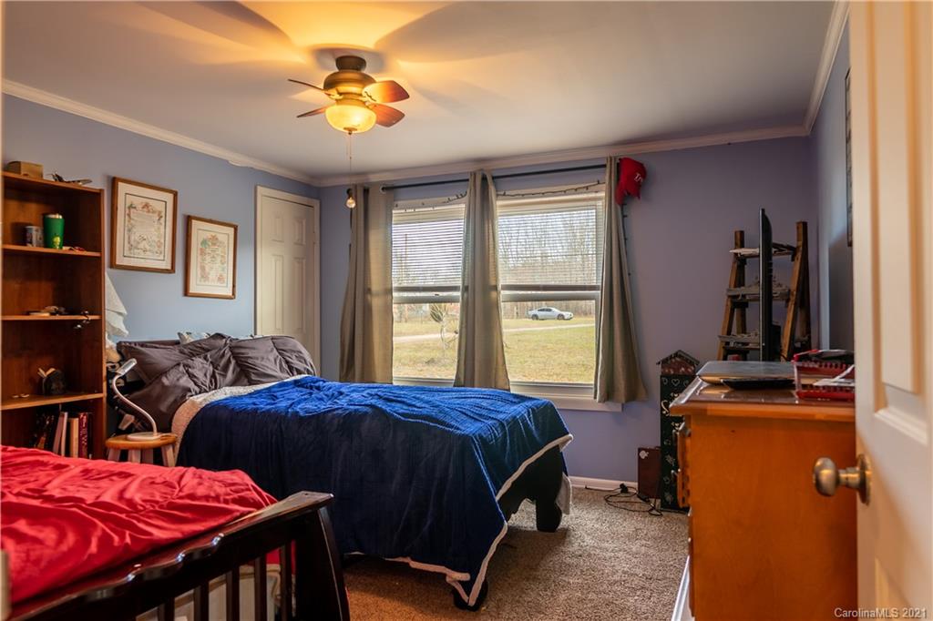 1204 Long Branch Road Grover, NC 28073 - Photo 10 of 19