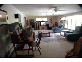 33 Farmer Road Hooksett, NH 03106 - Photo 4 of 5 Gallery Image 4