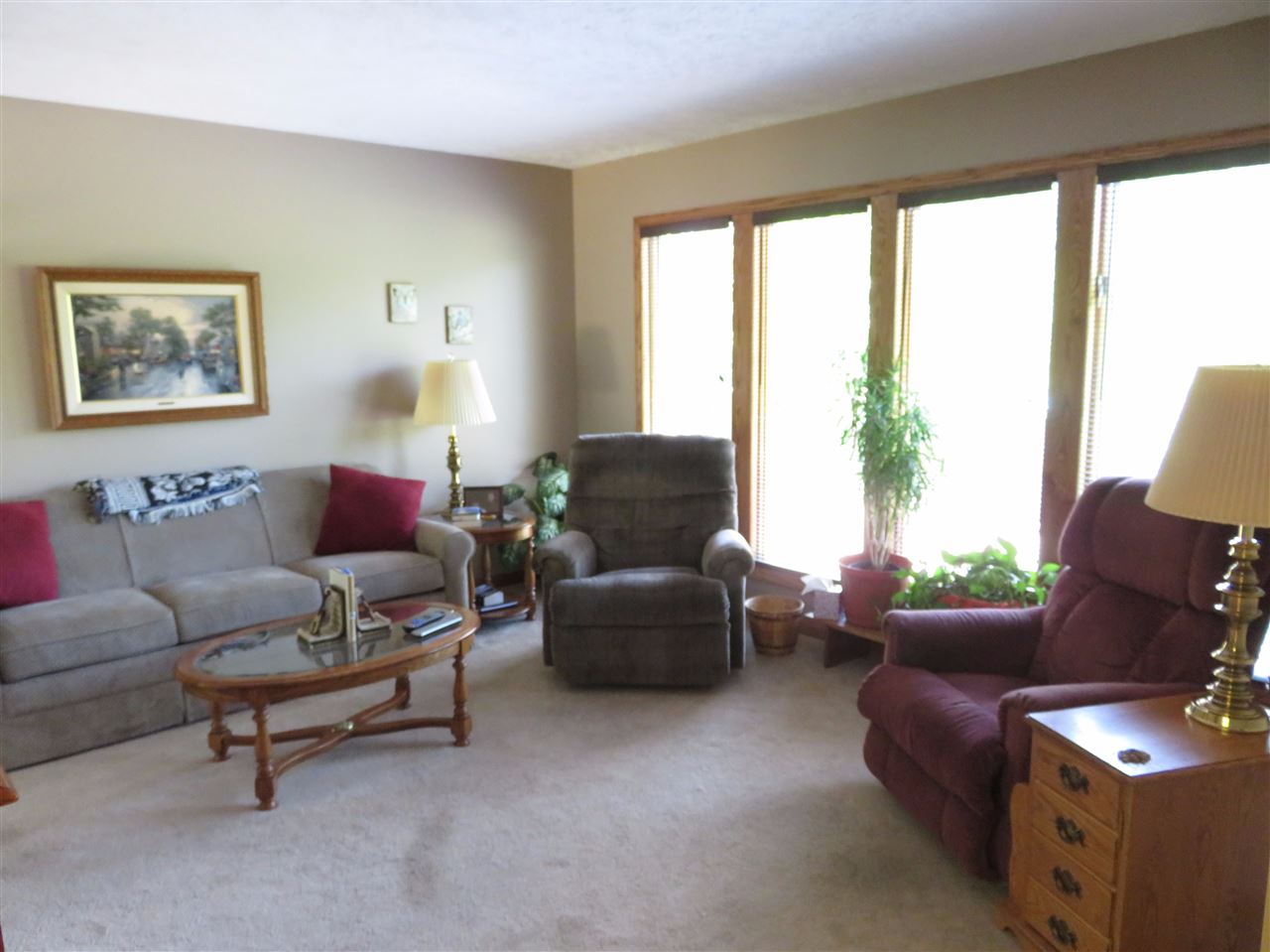 11774 Beardslee Road Perry, MI 48872 - Photo 6 of 46 31322096-5.JPG