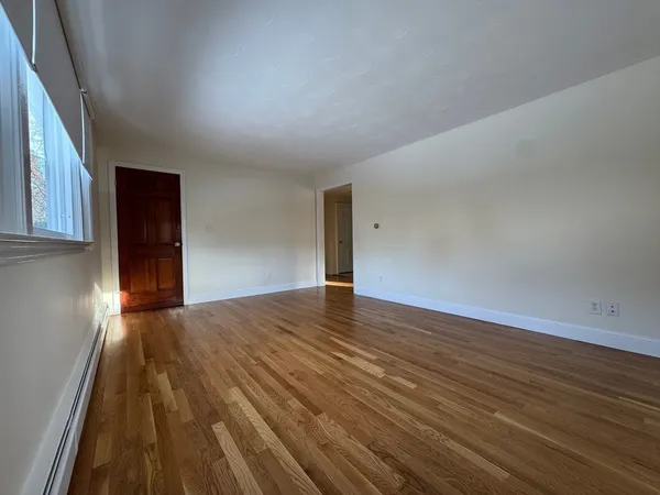$2,700 | 59 Haverhill Street, Unit 1, Andover, MA 01810