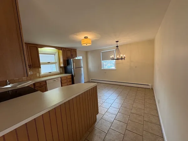 $2,700 | 59 Haverhill Street, Unit 1, Andover, MA 01810