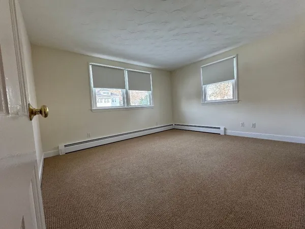 $2,700 | 59 Haverhill Street, Unit 1, Andover, MA 01810