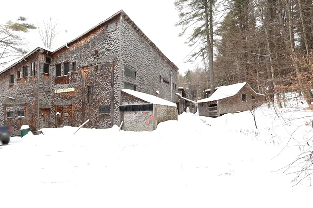 $359,000 | 25 Independent Drive, Hartland, VT 05048