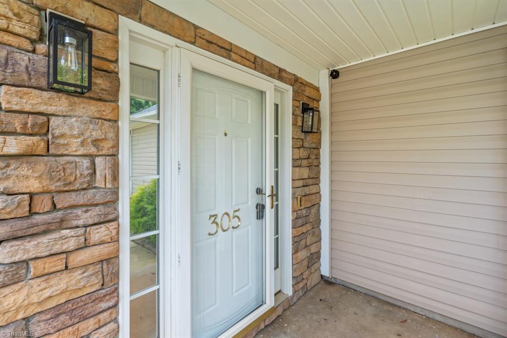 305 Apple Ridge Road Greensboro, NC 27406 - Photo 4 of 49 Gallery Image 4